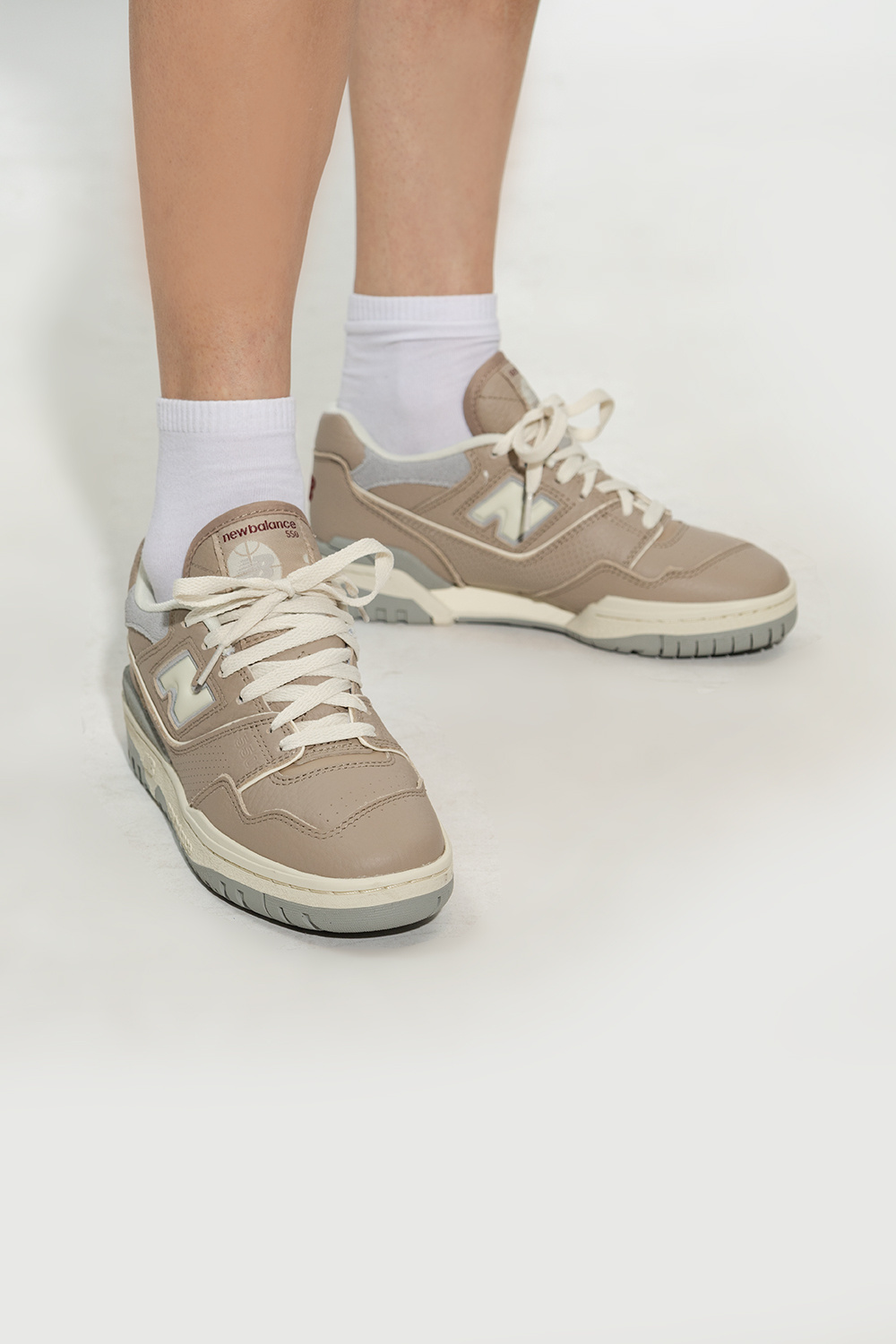 New balance grau beige hotsell